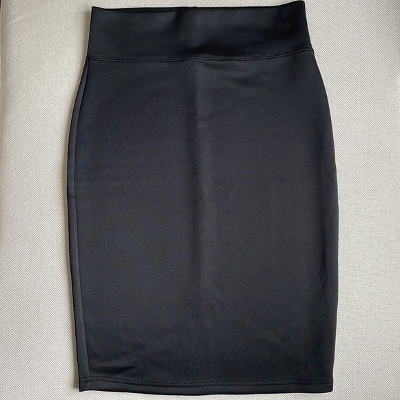 Another Story Mini Pencil Skirt. Size M. - Picture 2 of 3